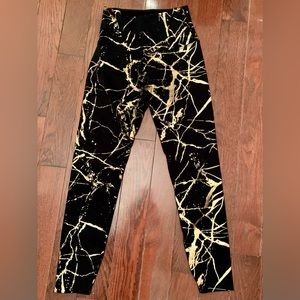 BEYOND YOGA Copper and Black Leggings. Worn once